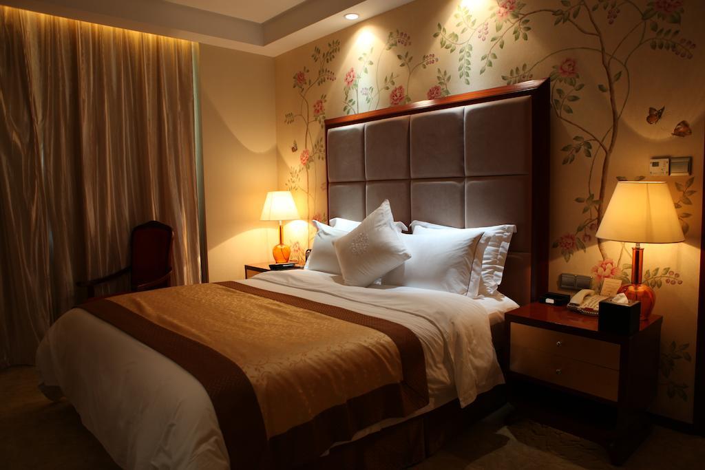 Hentique Huijin Resort Hotel Yangzhou Esterno foto